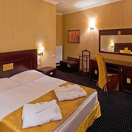 & Hotel Kyjev