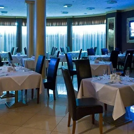 & Hotel 5*